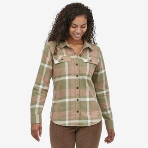 Patagonia Womens Long Sleeve Organic Cotton Midweight Fjord Flannel Shirt